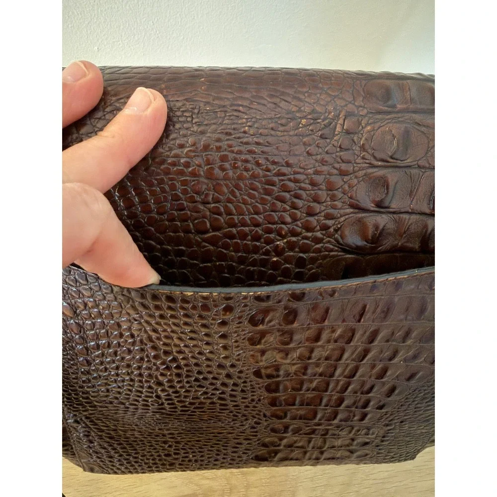 Brahmin Brown Croc Embossed Leather Shoulder Crossbody Front Flap Bag Vintage